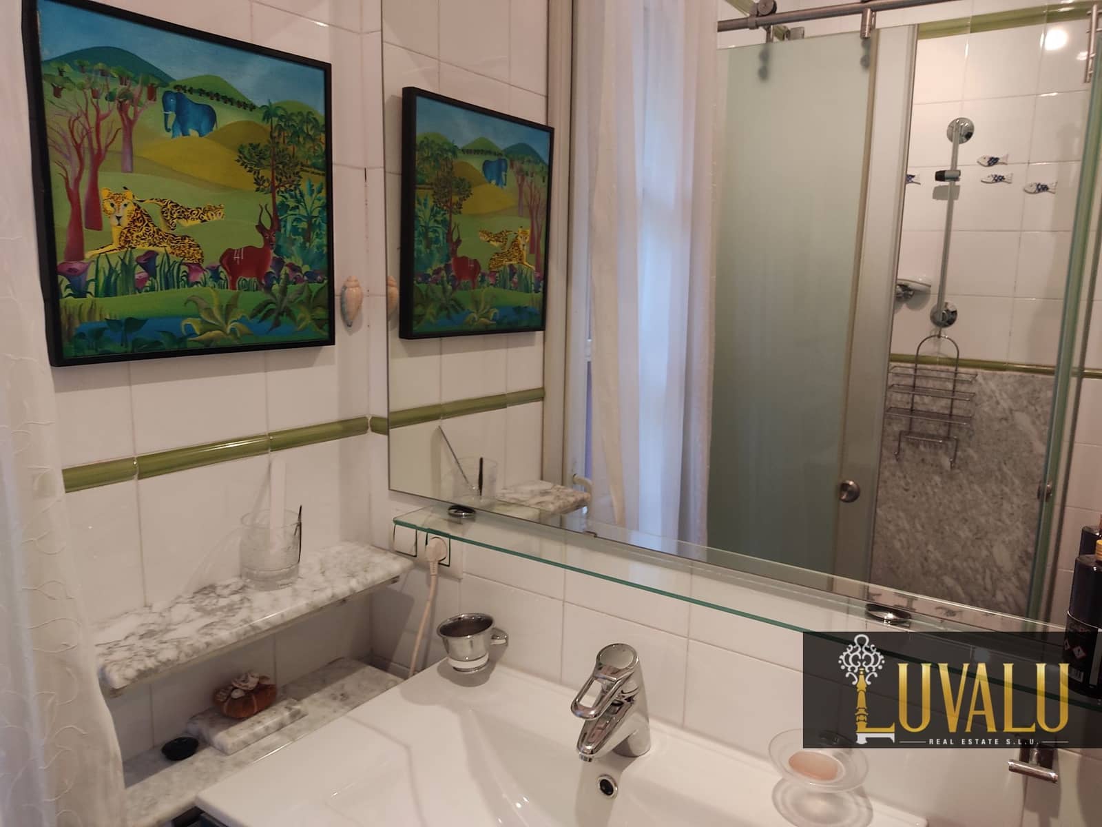 3 soveværelse Villa til salg i Calig med swimmingpool garage - € 565.000 (Ref: 6406647)