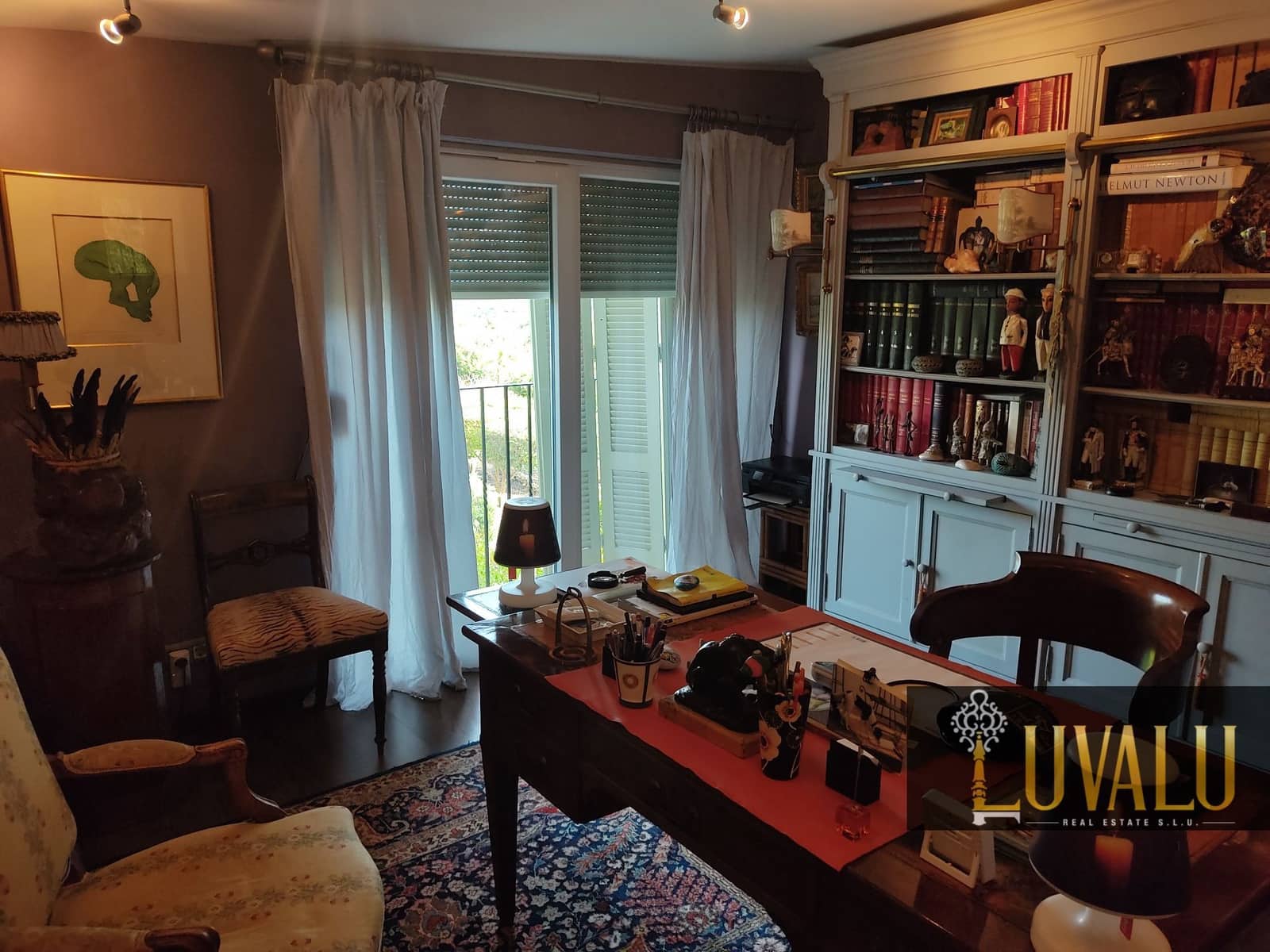 3 soveværelse Villa til salg i Calig med swimmingpool garage - € 565.000 (Ref: 6406647)