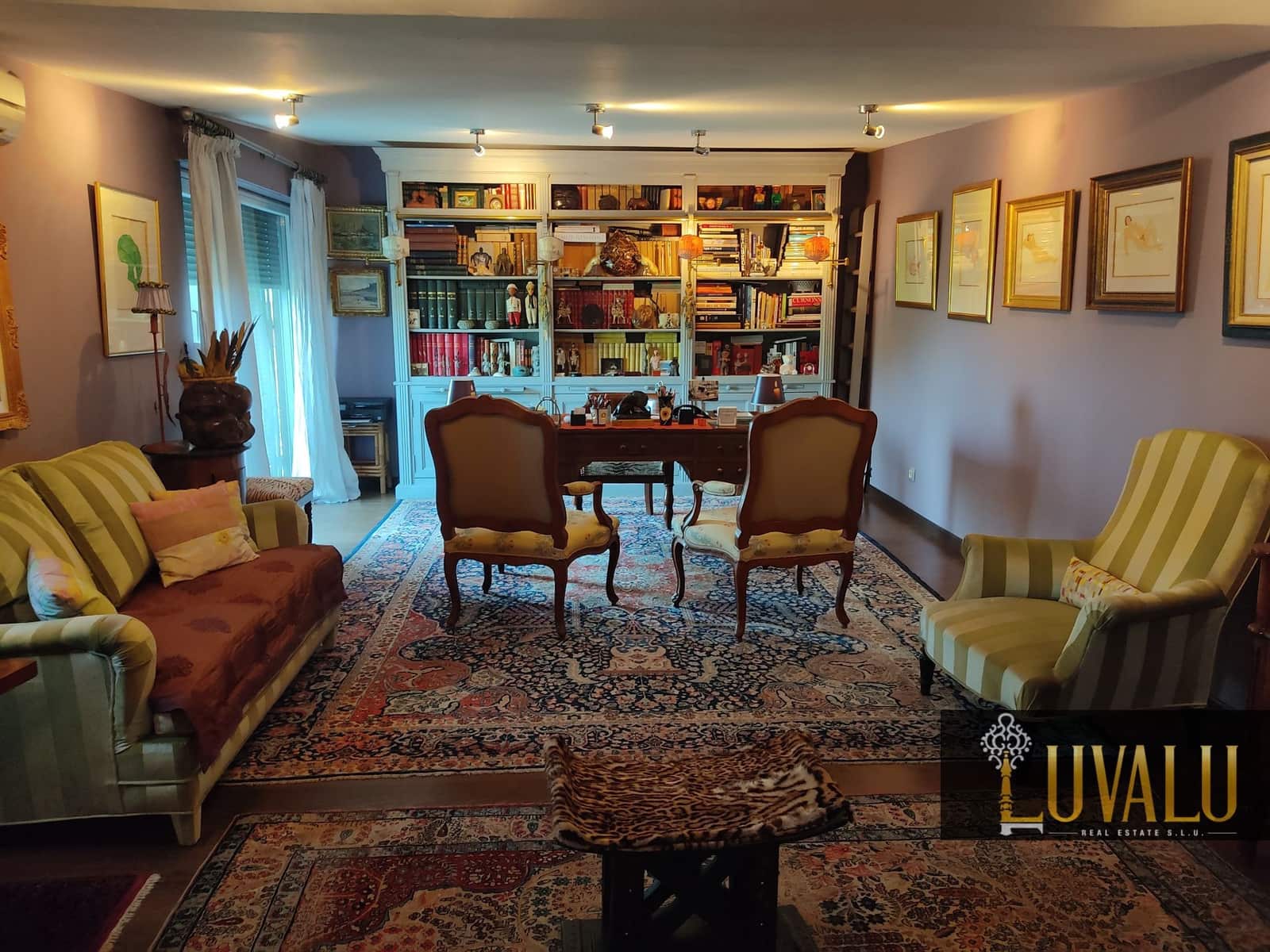 3 soveværelse Villa til salg i Calig med swimmingpool garage - € 565.000 (Ref: 6406647)