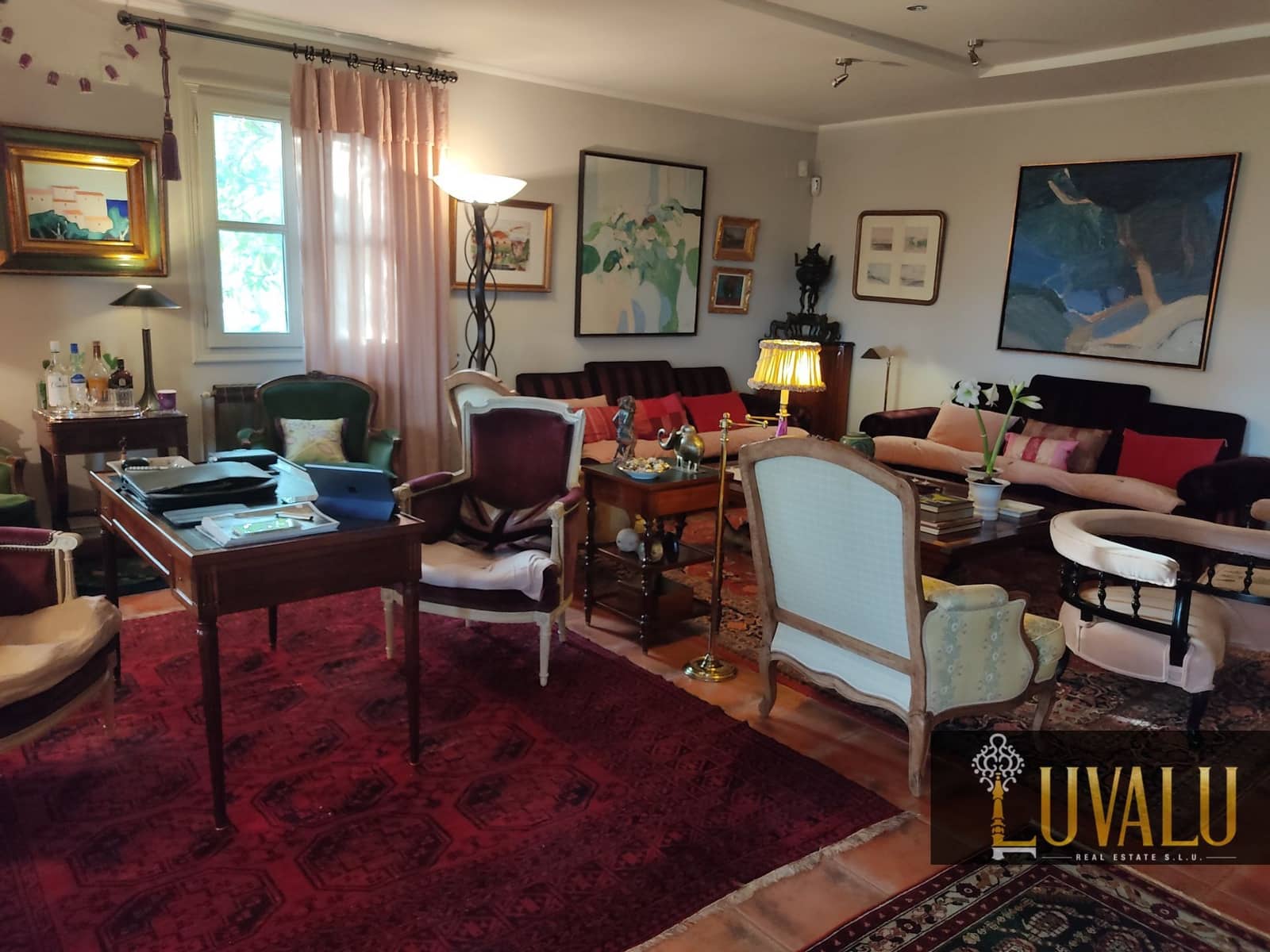 3 soveværelse Villa til salg i Calig med swimmingpool garage - € 565.000 (Ref: 6406647)