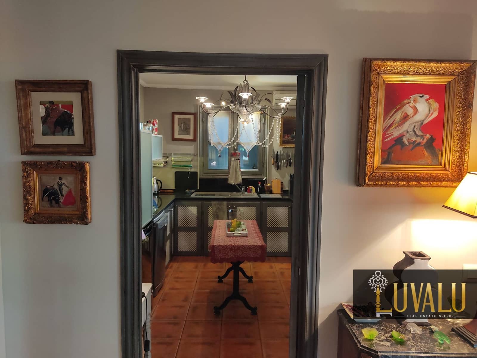 3 soveværelse Villa til salg i Calig med swimmingpool garage - € 565.000 (Ref: 6406647)