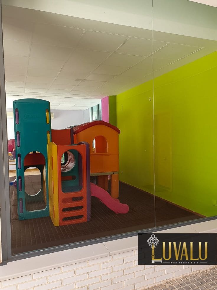 4 soveværelse Byhus til salg i Oropesa  med swimmingpool garage - € 288.000 (Ref: 7077940)