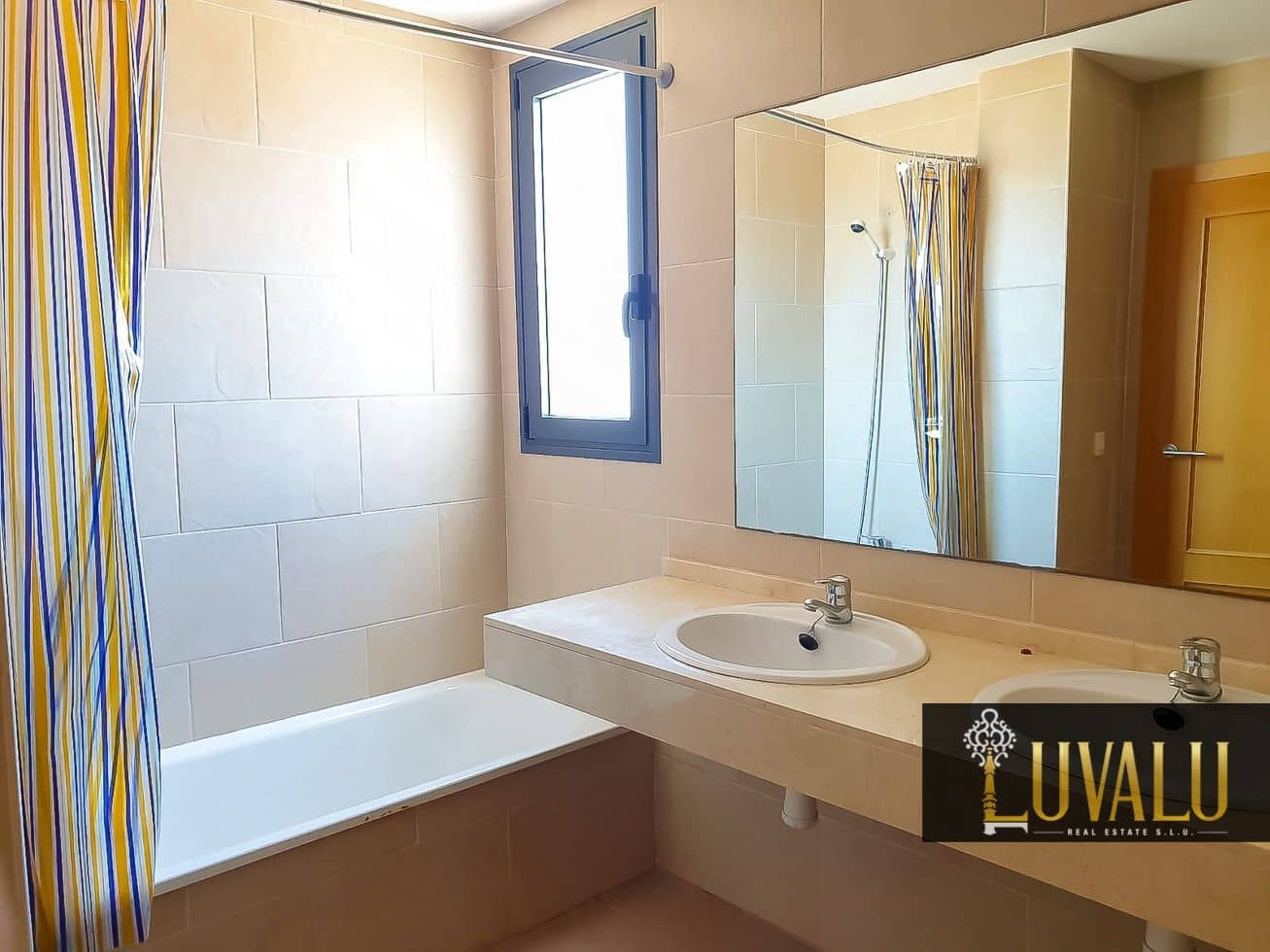 4 soveværelse Byhus til salg i Oropesa  med swimmingpool garage - € 288.000 (Ref: 7077940)