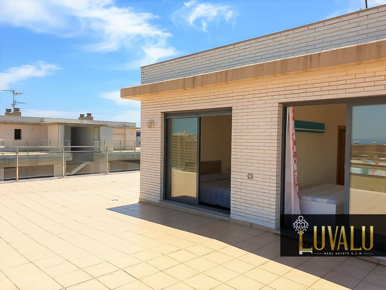 4 soveværelse Byhus til salg i Oropesa  med swimmingpool garage - € 288.000 (Ref: 7077940)