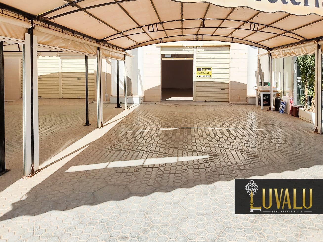 Kommersiell til salgs i Peniscola - € 270 000 (Ref: 7599227)