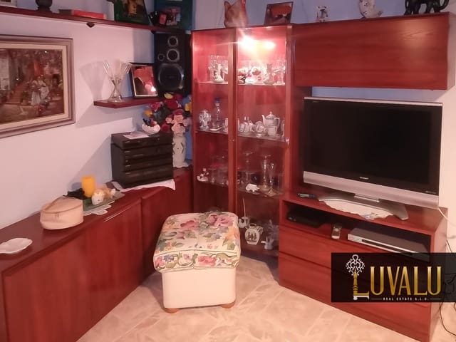 4 bedroom Townhouse for sale in Bordón - € 110,000 (Ref: 8142402)