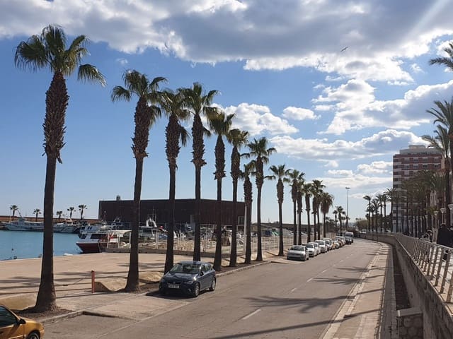 Garage for sale in Benicarló - € 7,000 (Ref: 8202778)