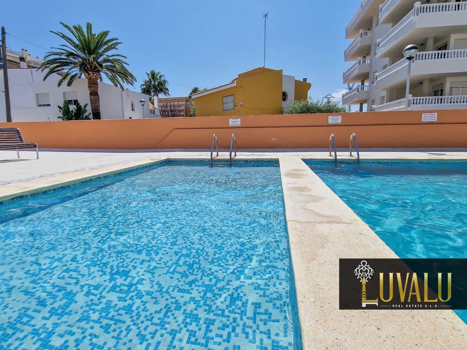 3 soveværelse Semi-Rækkehus til salg i Peniscola med swimmingpool garage - € 195.000 (Ref: 8468797)