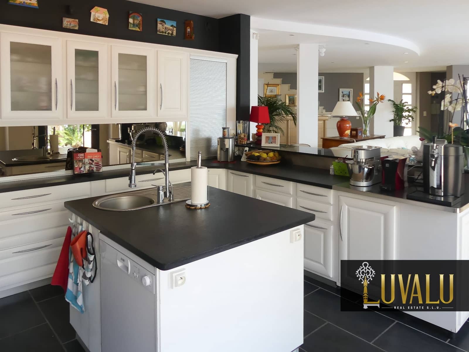 5 soverom Villa til salgs i Peniscola med svømmebasseng garasje - € 750 000 (Ref: 8881301)