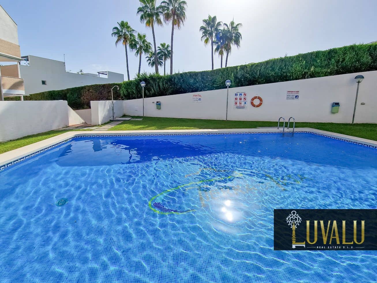2 bedroom Penthouse for sale in Peniscola with pool garage - € 190,000 (Ref: 9356684)