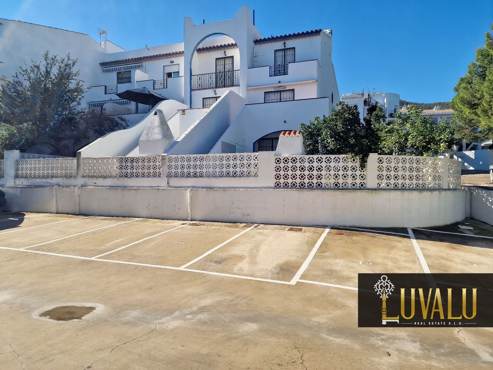 2 bedroom Penthouse for sale in Peniscola with pool garage - € 190,000 (Ref: 9356684)