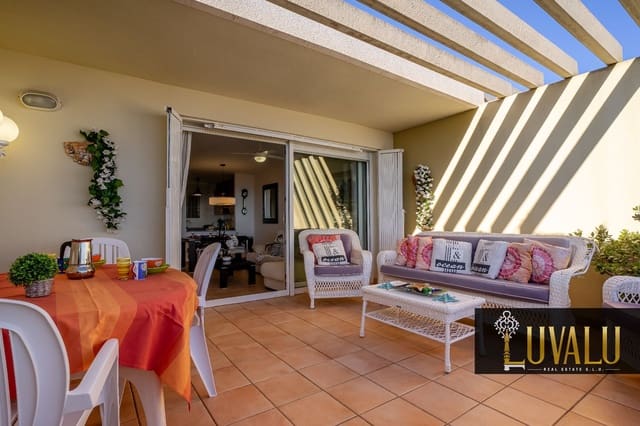 3 soverom Kjedet enebolig til salgs i Peñíscola med svømmebasseng garasje - € 550 000 (Ref: 9570704)