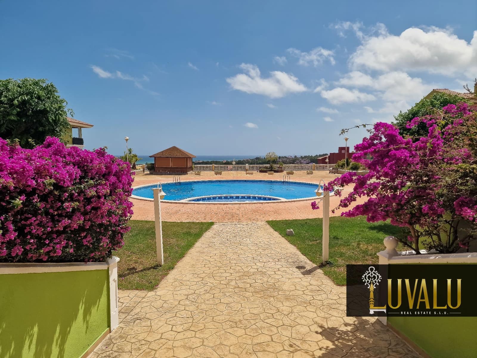 2 bedroom Apartment for sale in Peniscola with pool garage - € 175,000 (Ref: 9921705)