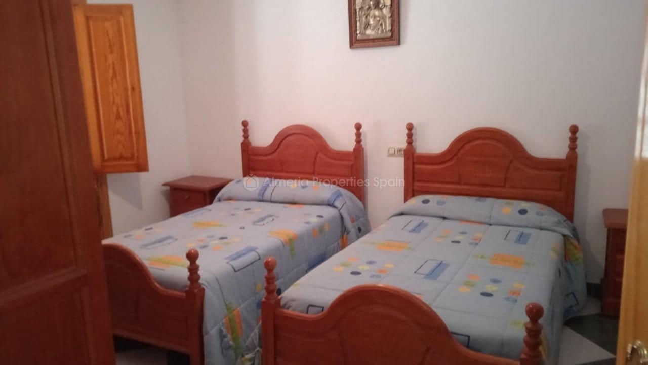 7 Zimmer Haus zu verkaufen in Albanchez - 110.000 € (Ref: 10004910)