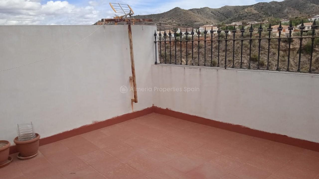 7 Zimmer Haus zu verkaufen in Albanchez - 110.000 € (Ref: 10004910)
