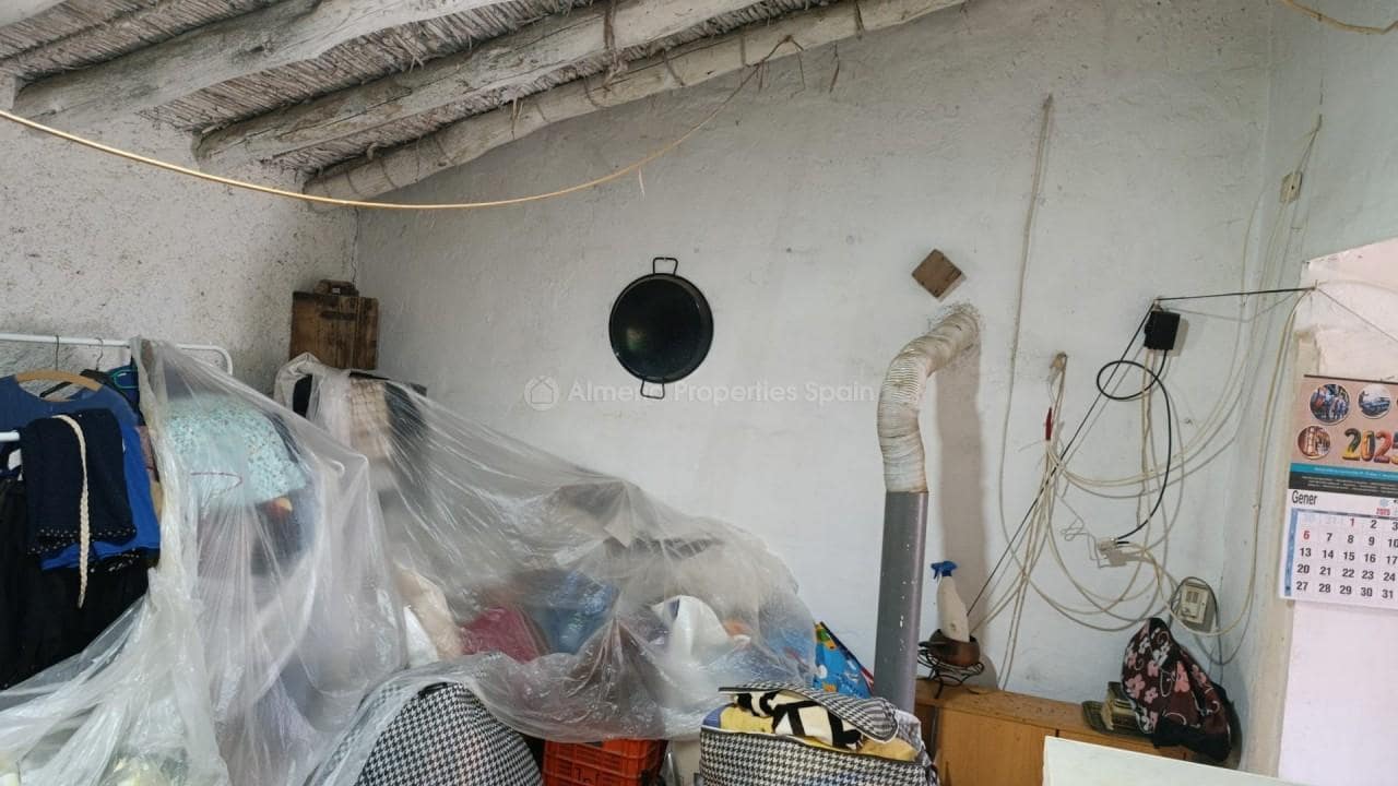 Finca/Casa Rural de 5 habitaciones en Oria en venta con garaje - 195.000 € (Ref: 10004911)