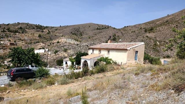 Finca/Casa Rural de 5 habitaciones en Oria en venta con garaje - 195.000 € (Ref: 10004911)