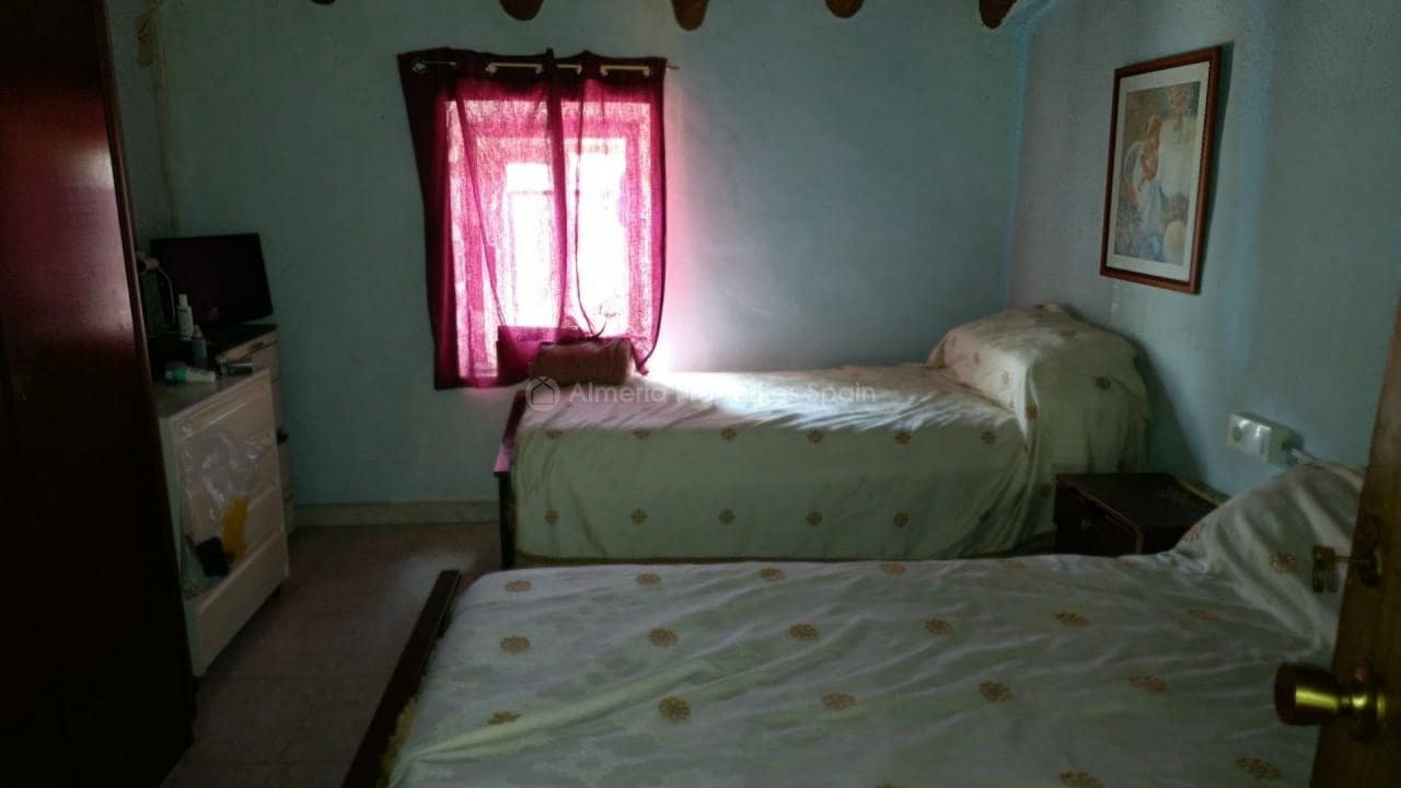 Finca/Casa Rural de 5 habitaciones en Oria en venta con garaje - 195.000 € (Ref: 10004911)