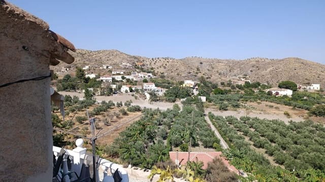 3 quarto Quinta/Casa Rural para venda em Oria com piscina garagem - 185 000 € (Ref: 10033316)