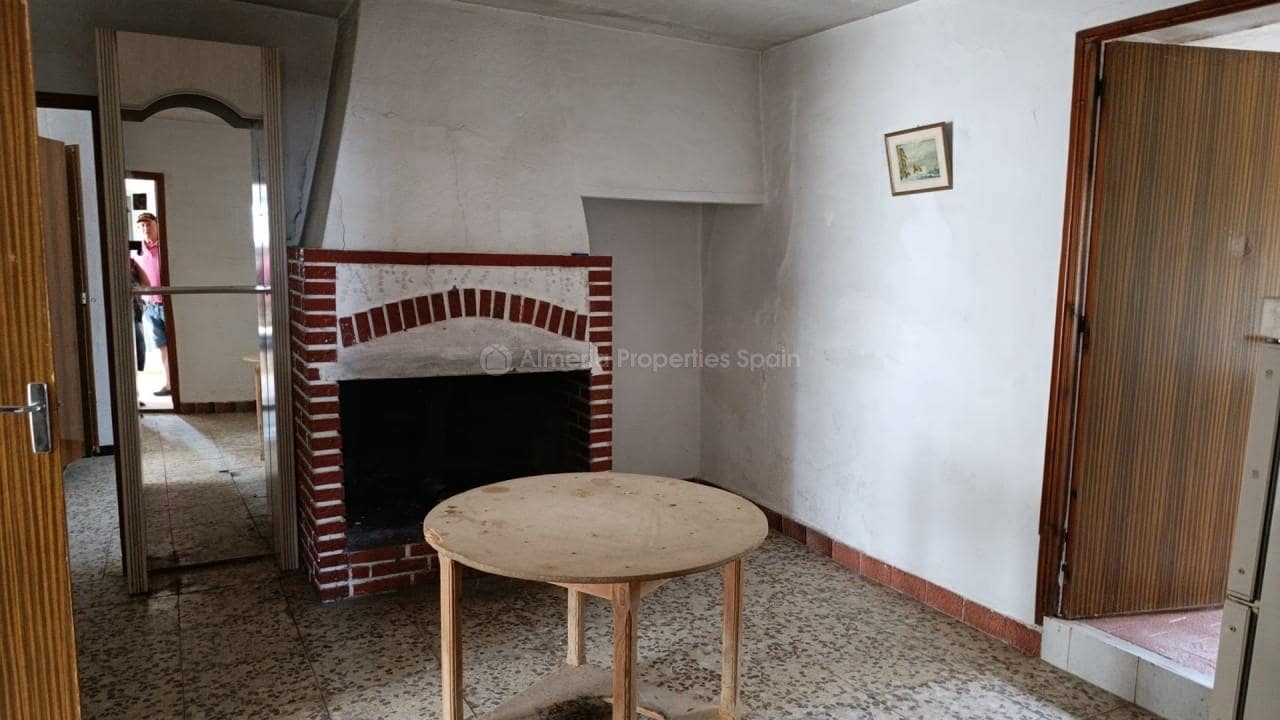 5 soverom Finca/Herregård til salgs i Chirivel med garasje - € 128 000 (Ref: 10176141)