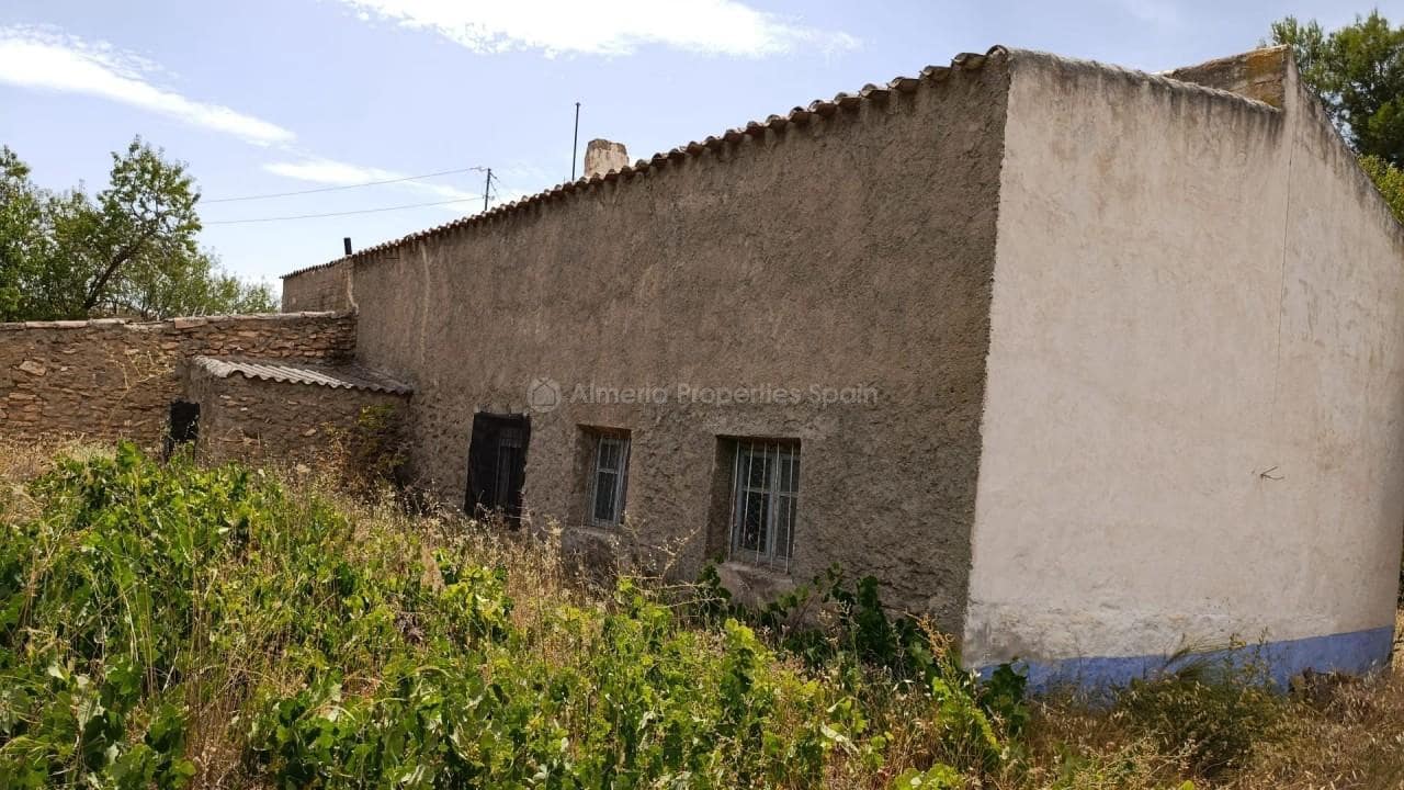 5 soverom Finca/Herregård til salgs i Chirivel med garasje - € 128 000 (Ref: 10176141)