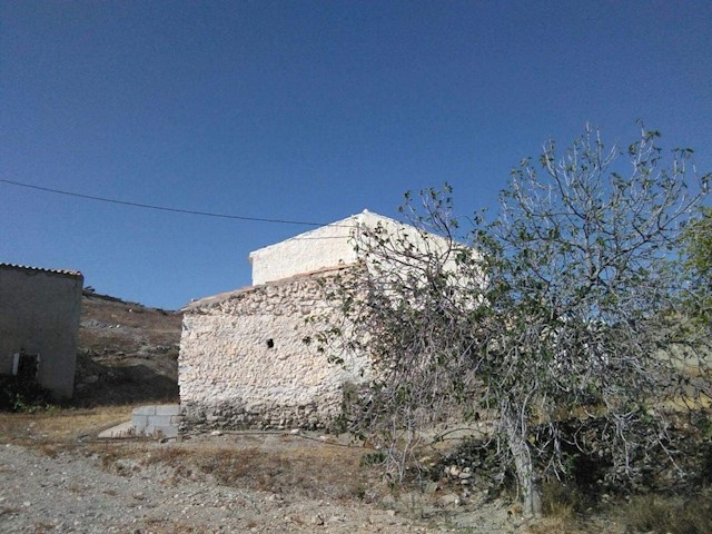 5 soveværelse Finca/Landehus til salg i Albox - € 100.000 (Ref: 3171354)