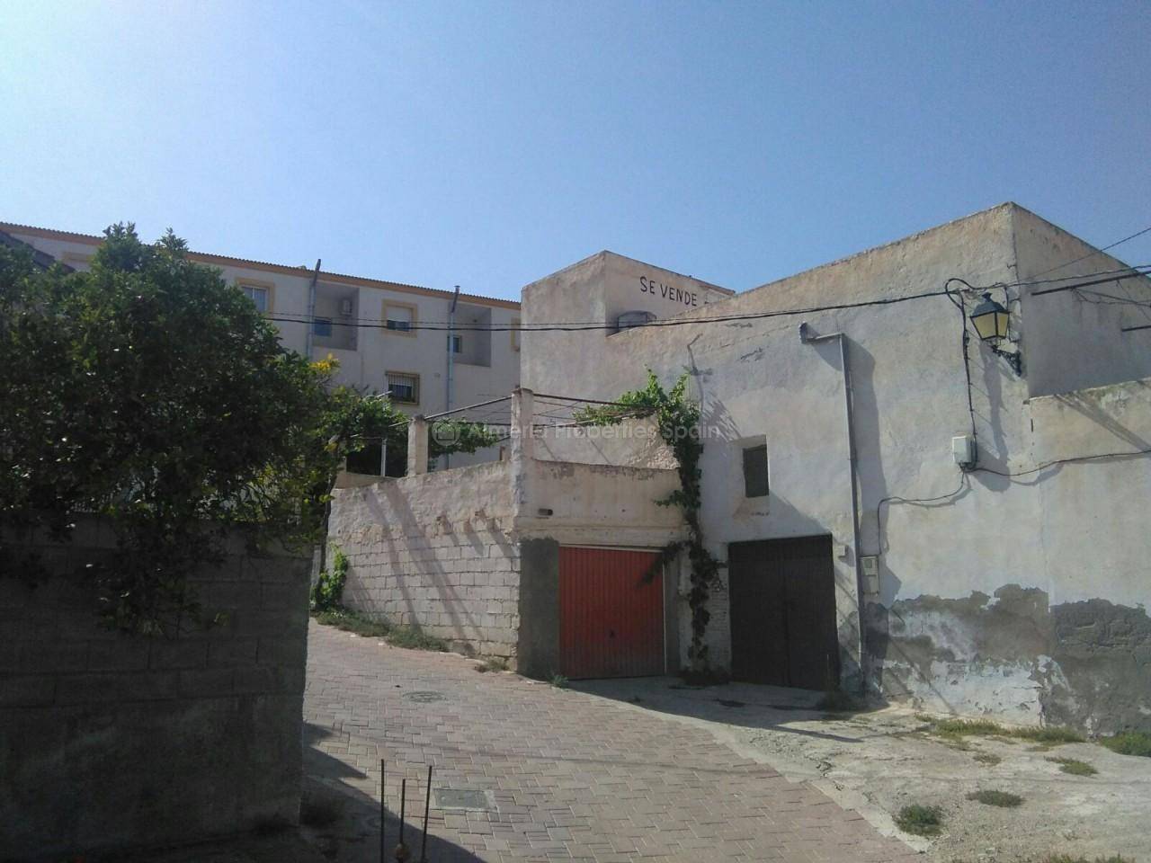 Byhus til salg i Lijar - € 60.000 (Ref: 3204849)