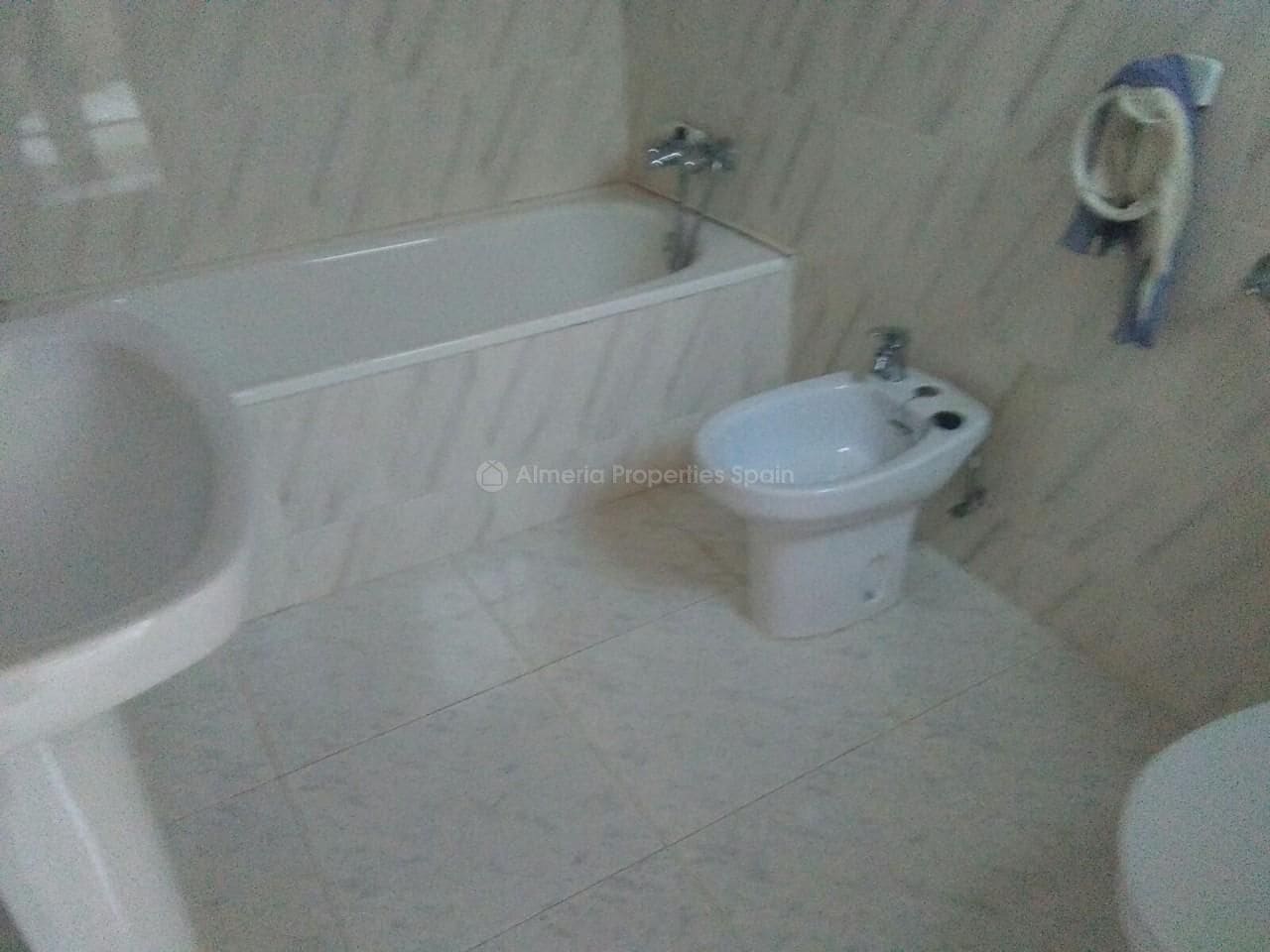 Byhus til salg i Lijar - € 60.000 (Ref: 3204849)