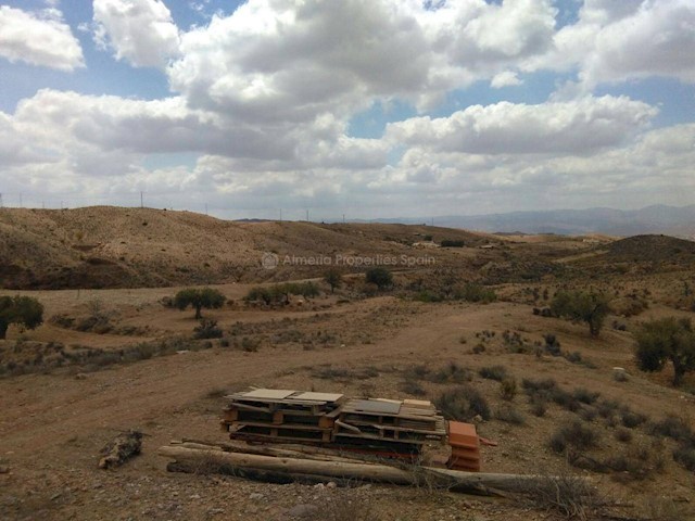 3 soveværelse Finca/Landehus til salg i Albox - € 150.000 (Ref: 3244106)