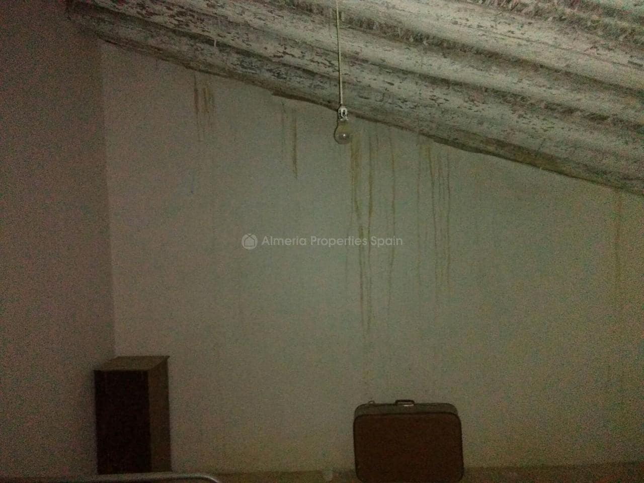 8 bedroom Finca/Country House for sale in Albox - € 64,500 (Ref: 3244107)