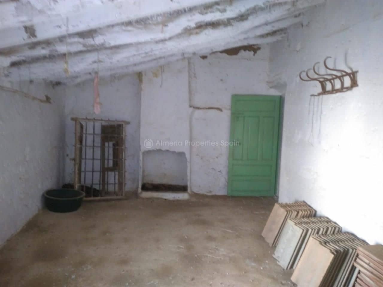 10 soveværelse Finca/Landehus til salg i Albox - € 65.000 (Ref: 4254808)