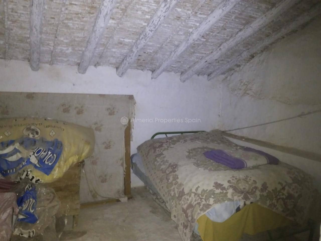 10 soveværelse Finca/Landehus til salg i Albox - € 65.000 (Ref: 4254808)