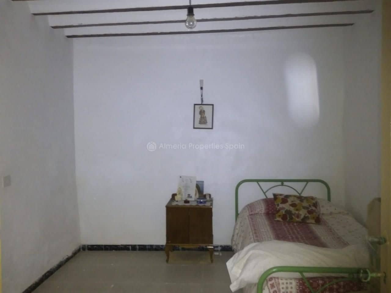 10 soveværelse Finca/Landehus til salg i Albox - € 65.000 (Ref: 4254808)