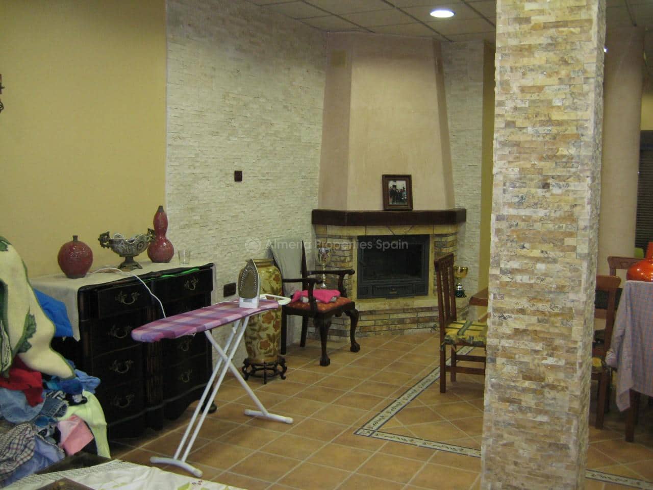 4 soveværelse Villa til salg i Cantoria med swimmingpool - € 269.000 (Ref: 4334330)