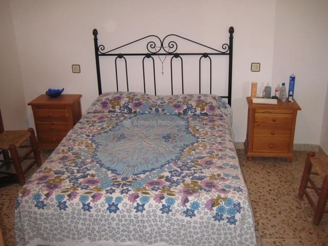 6 soveværelse Finca/Landehus til salg i Cantoria - € 86.000 (Ref: 4335380)