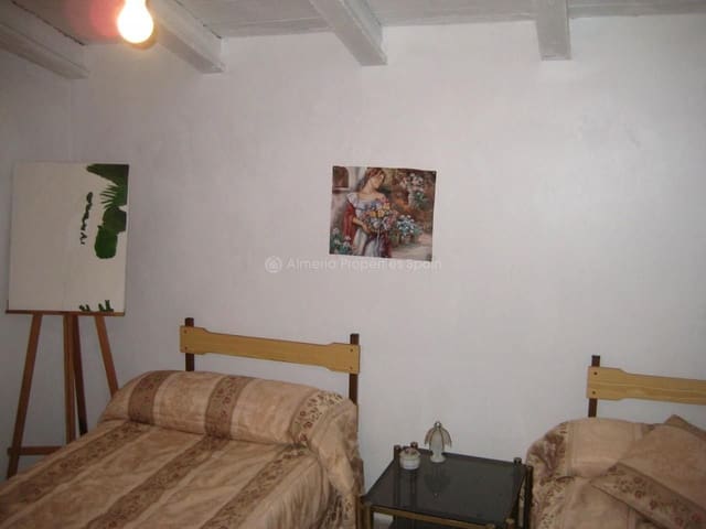 6 soveværelse Finca/Landehus til salg i Cantoria - € 86.000 (Ref: 4335380)