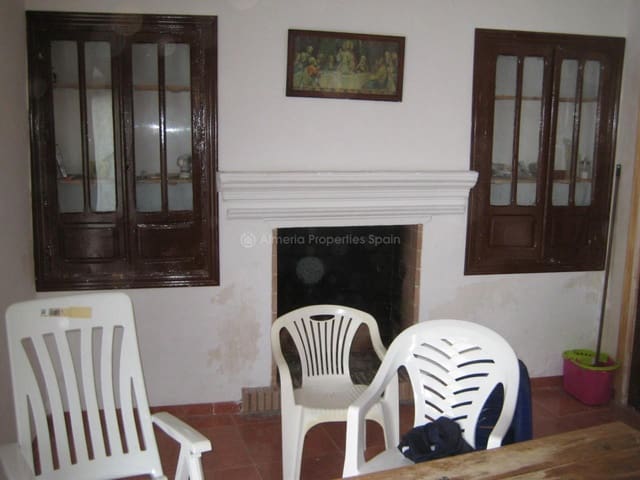 2 makuuhuone Maalaistalo myytävänä paikassa Cantoria - 45 000 € (Ref: 4423476)