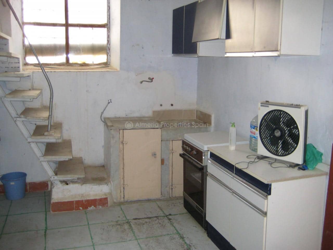 6 bedroom Townhouse for sale in Cobdar - € 95,500 (Ref: 4424711)