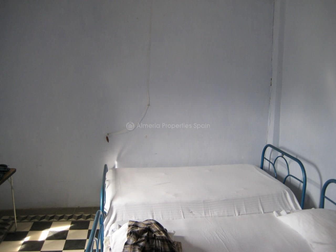 6 bedroom Townhouse for sale in Cobdar - € 95,500 (Ref: 4424711)