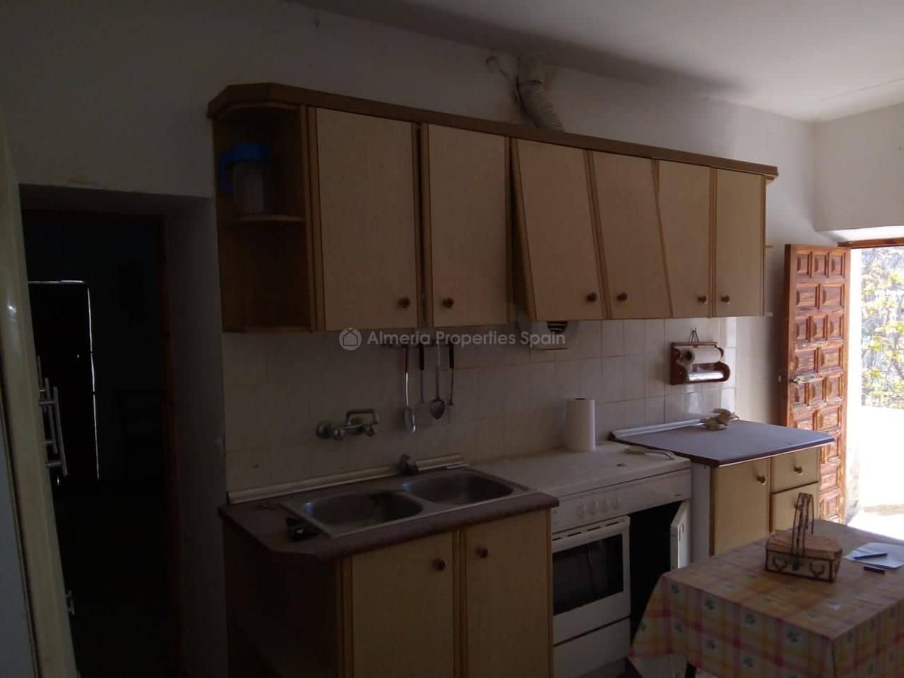 6 bedroom Finca/Country House for sale in Albox - € 65,000 (Ref: 4544616)