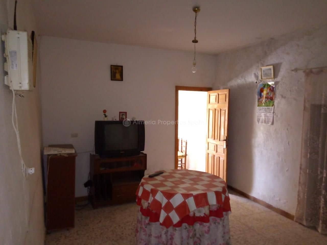 6 bedroom Finca/Country House for sale in Albox - € 65,000 (Ref: 4544616)