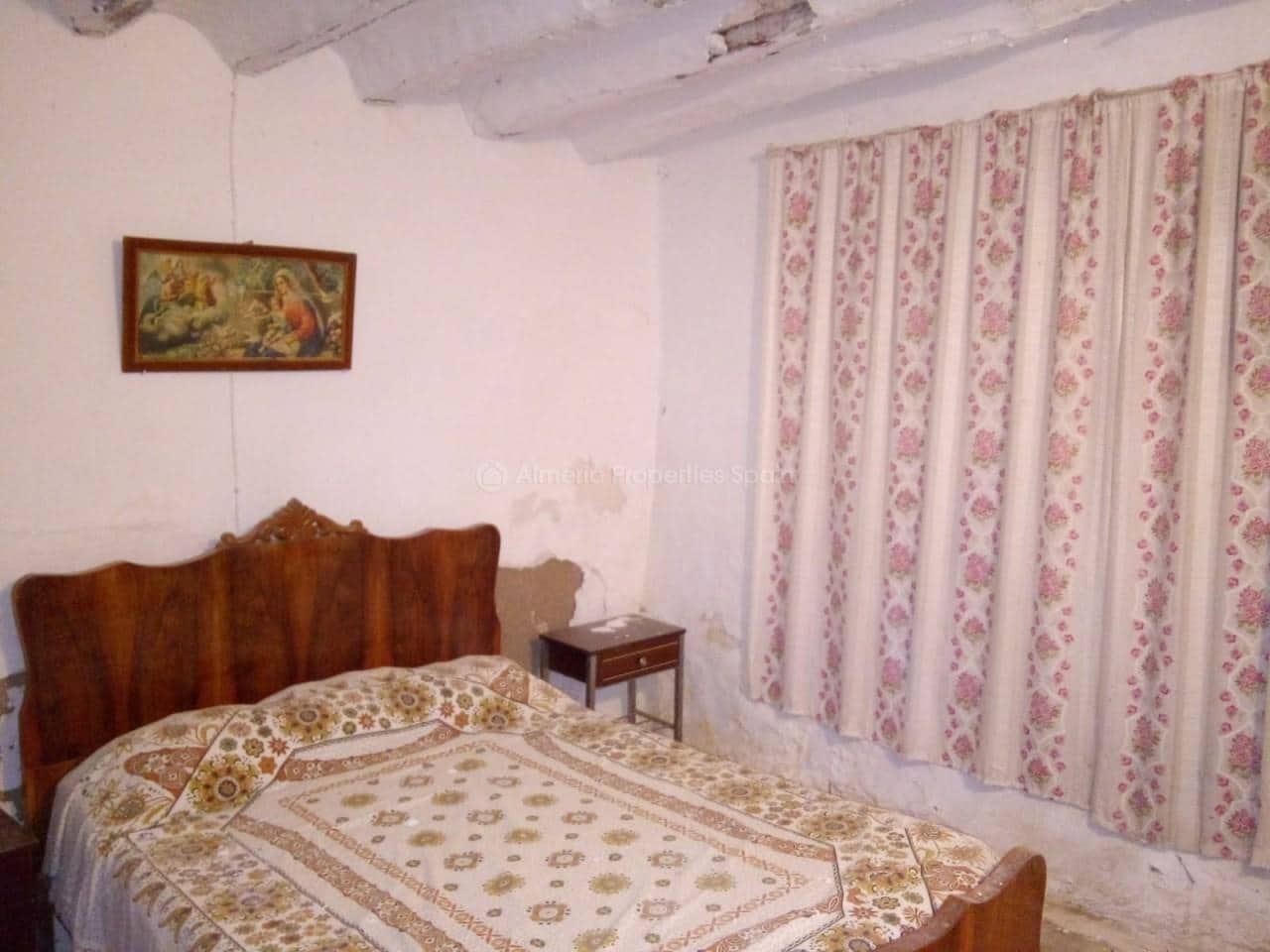 6 bedroom Finca/Country House for sale in Albox - € 65,000 (Ref: 4544616)