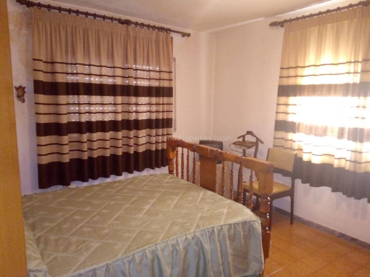 4 soveværelse Byhus til salg i Cobdar - € 65.000 (Ref: 4645316)