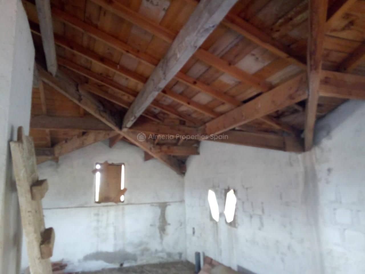 7 bedroom Villa for sale in Pulpi with pool - € 310,000 (Ref: 4852053)