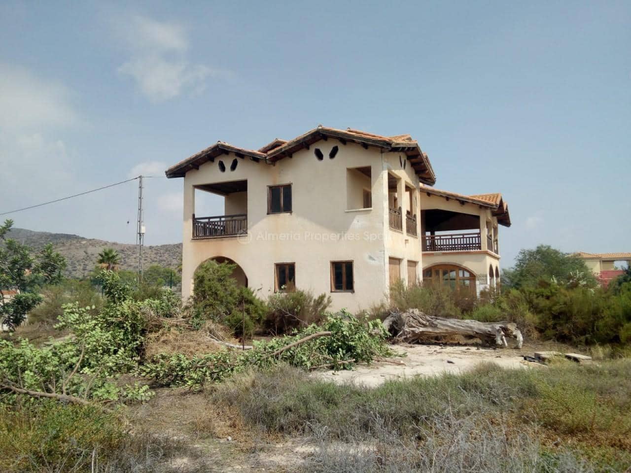 7 bedroom Villa for sale in Pulpi with pool - € 310,000 (Ref: 4852053)
