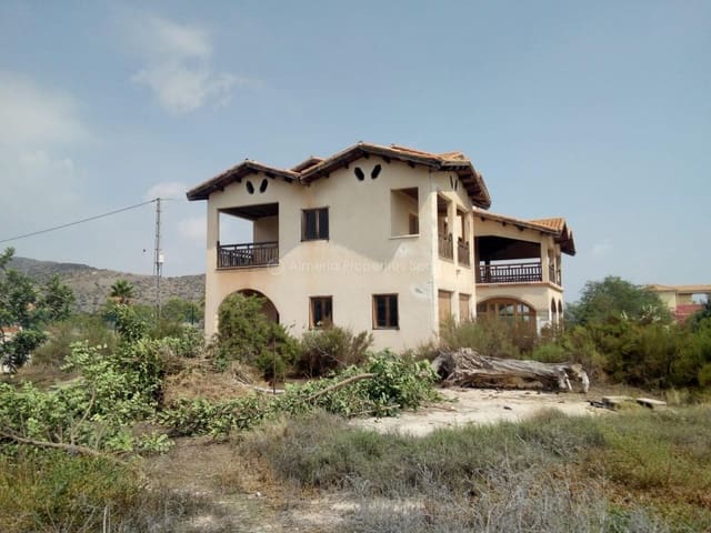 7 bedroom Villa for sale in Pulpí with pool - € 310,000 (Ref: 4852053)