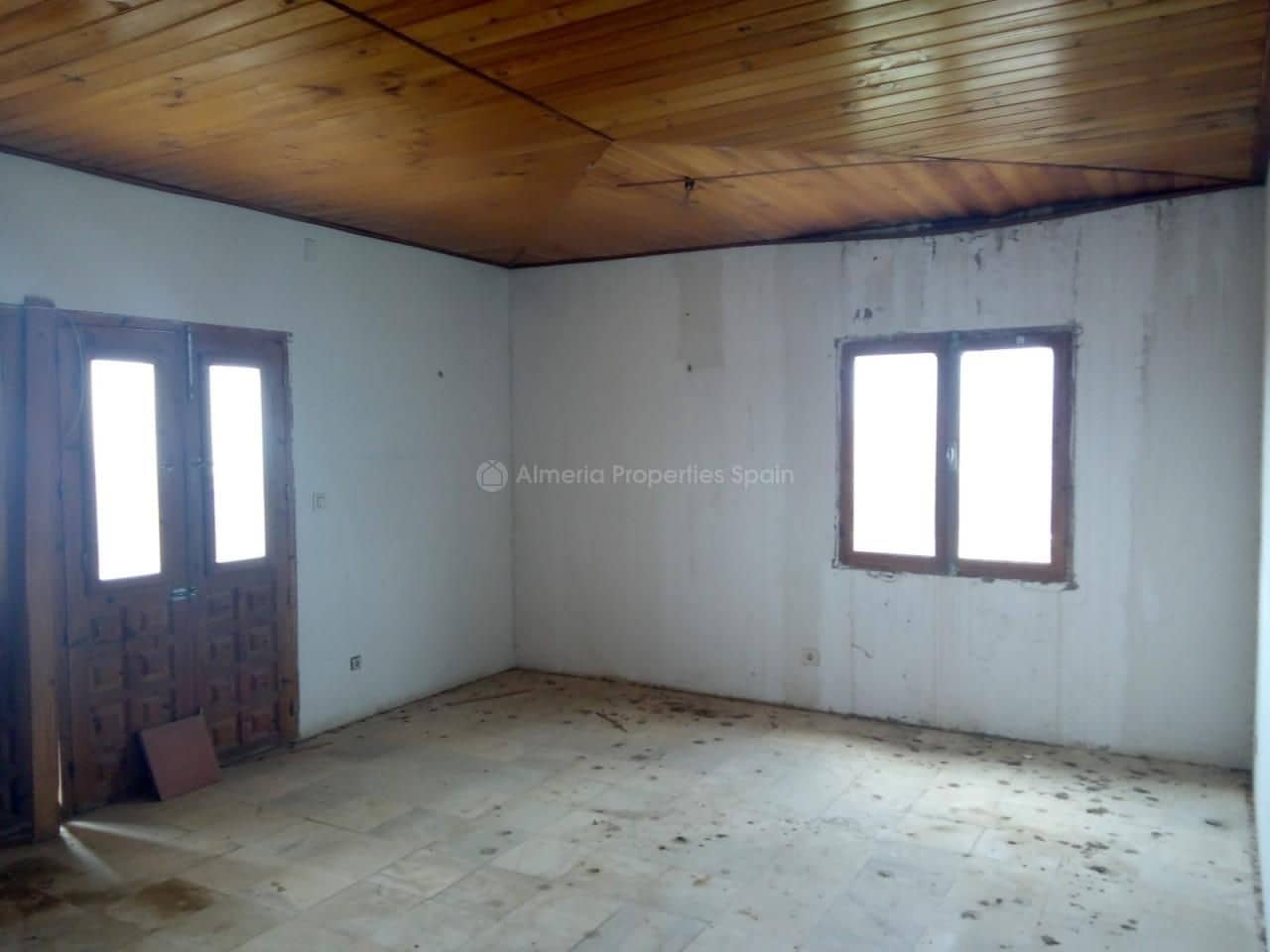 7 bedroom Villa for sale in Pulpi with pool - € 310,000 (Ref: 4852053)