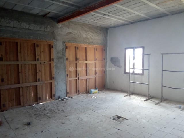 7 bedroom Villa for sale in Pulpí with pool - € 310,000 (Ref: 4852053)