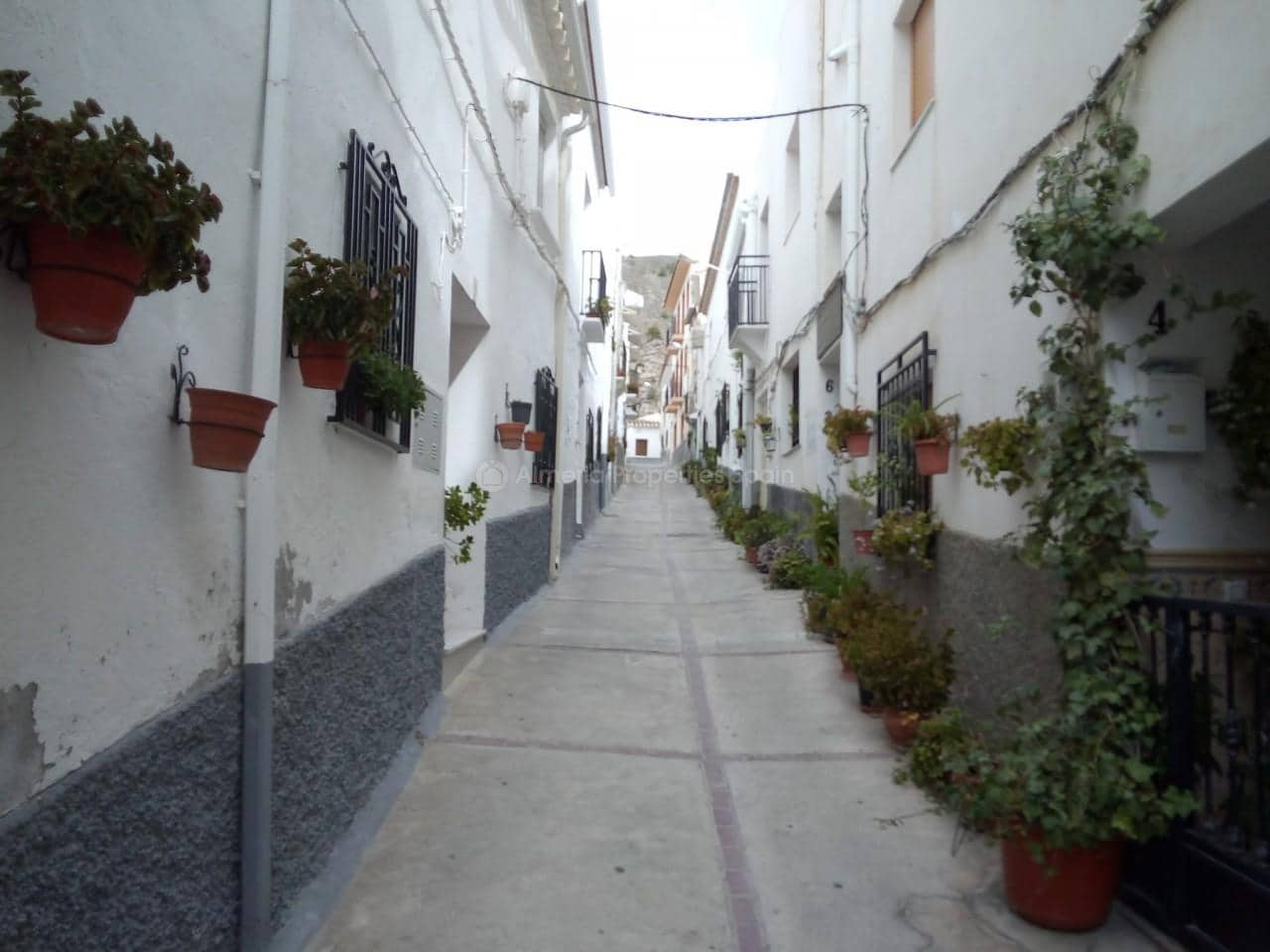 5 soveværelse Byhus til salg i Somontin - € 90.000 (Ref: 4882308)