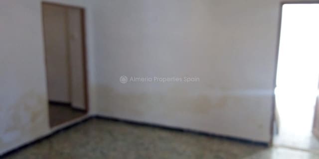 6 soveværelse Byhus til salg i Venta Quemada, Cúllar - € 45.000 (Ref: 5126263)